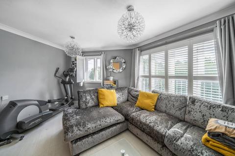 2 bedroom flat to rent, Eastway, Hackney, London, E9