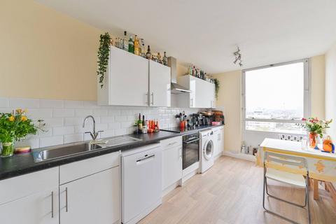 2 bedroom flat for sale, Osprey Heights, Clapham Junction, London, SW11