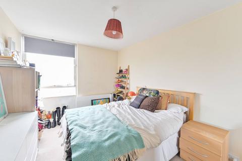 2 bedroom flat for sale, Osprey Heights, Clapham Junction, London, SW11