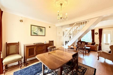 3 bedroom terraced house for sale, Elm Road, Grays