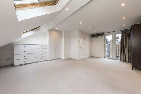 undefined, Eastbury Grove, London W4