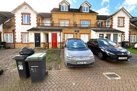2 bedroom terraced house to rent, Amblecote Meadows, London SE12