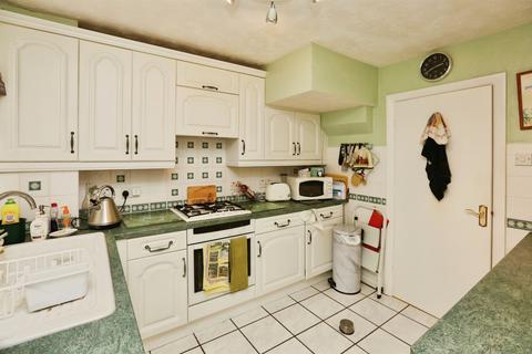 3 bedroom semi-detached house for sale, Briar Close, Gosport