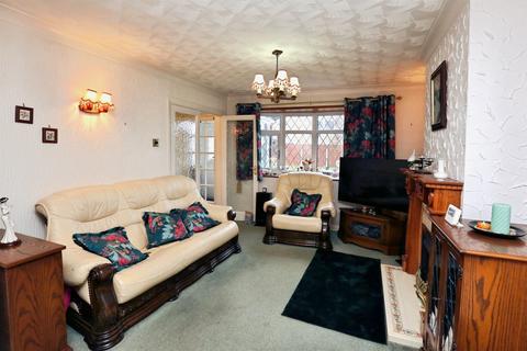3 bedroom semi-detached house for sale, Briar Close, Gosport