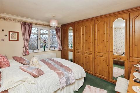 3 bedroom semi-detached house for sale, Briar Close, Gosport