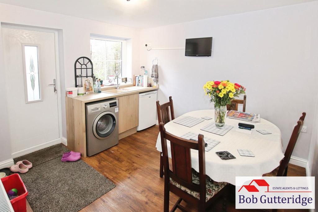 Dining / utility room