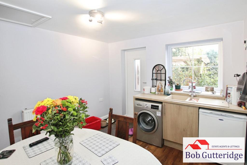 Dining / utility room