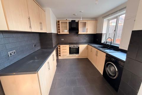 3 bedroom semi-detached house to rent, Probert Avenue, Goldthorpe, Rotherham, South Yorkshire, S63