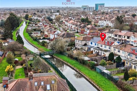 3 bedroom terraced house for sale, Carnarvon Avenue, Enfield, EN1