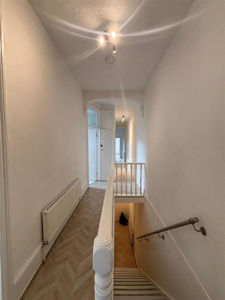 Hallway.jpg