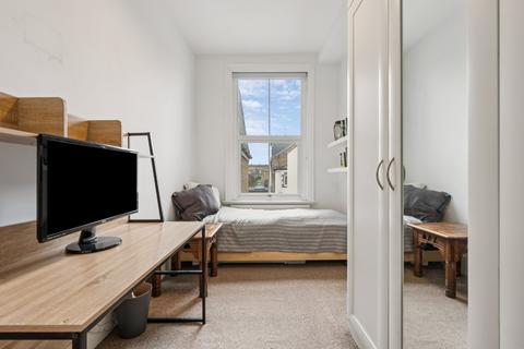 undefined, Chiswick Lane, London