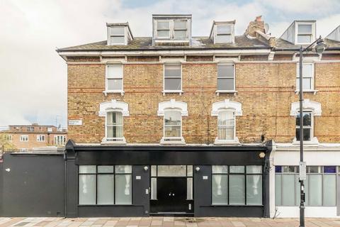 3 bedroom flat to rent, Petherton Road, London N5