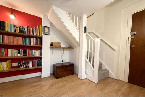 undefined, Cadogan Road, London, SE18
