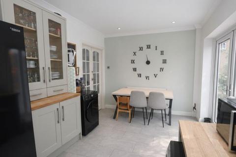 3 bedroom semi-detached house for sale, Gladstone Road, Maidstone