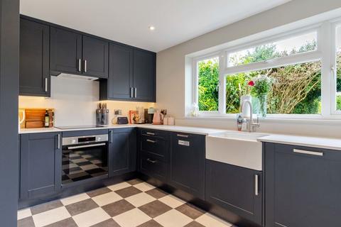 undefined, Meadowlands, Oxted