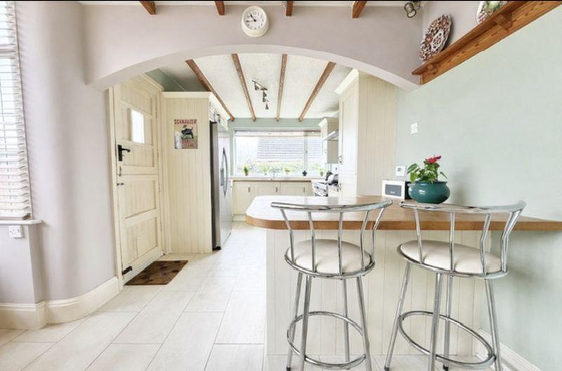Breakfast to kitchen