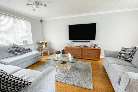 4 bedroom detached house for sale, Stowe Close, Grange Park, Hedge End, SO30