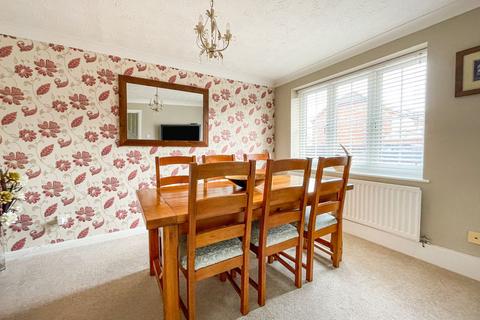 4 bedroom detached house for sale, Stowe Close, Grange Park, Hedge End, SO30