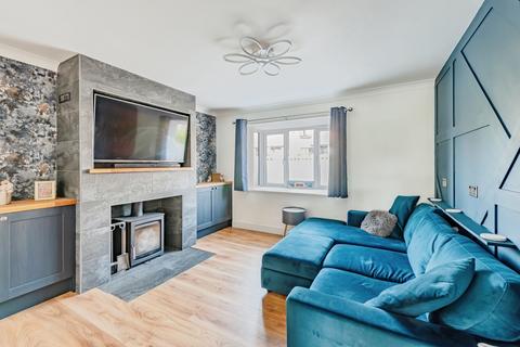 6 bedroom link detached house for sale, Clarence Drive, East Grinstead, RH19