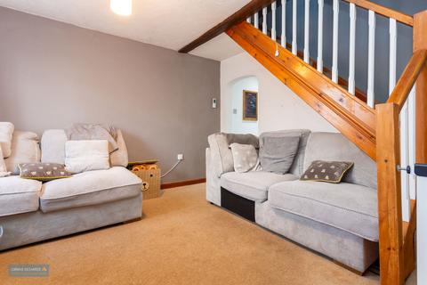 3 bedroom terraced house for sale, Scotts Lane, Wellington