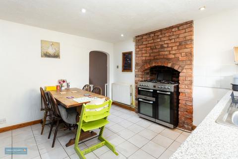 3 bedroom terraced house for sale, Scotts Lane, Wellington