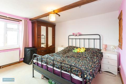 3 bedroom terraced house for sale, Scotts Lane, Wellington