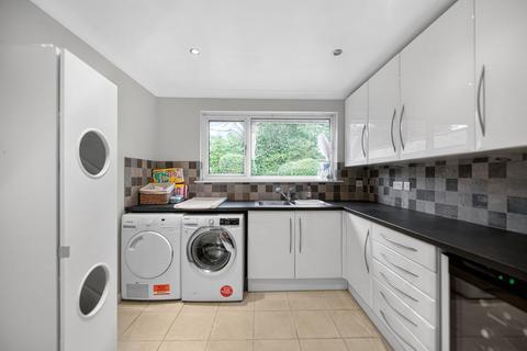 4 bedroom detached bungalow for sale, East Court, Drayton