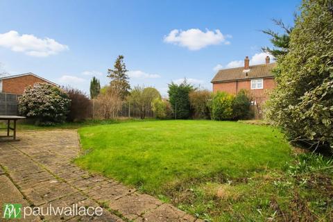 3 bedroom detached house for sale, Stratfield Drive, Broxbourne