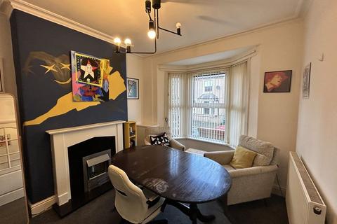 2 bedroom terraced house for sale, Park Road, Colwyn Bay