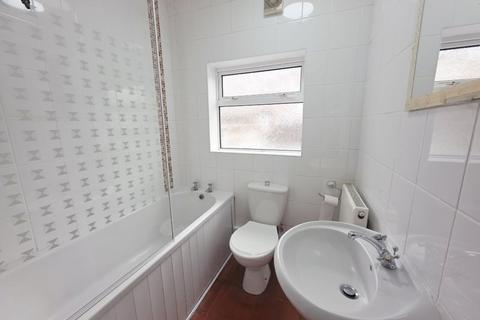2 bedroom terraced house to rent, Edwin Street, Brunswick Village, Newcastle Upon Tyne