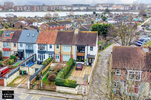 3 bedroom end of terrace house for sale, Locksway Road, Southsea