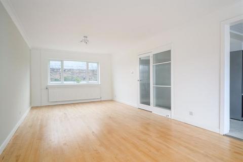 undefined, Angas Court, Weybridge