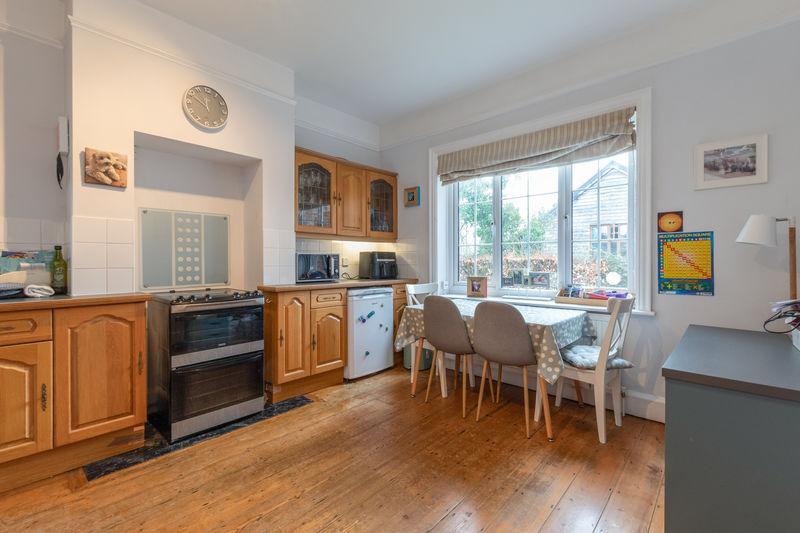 Kitchen dining room