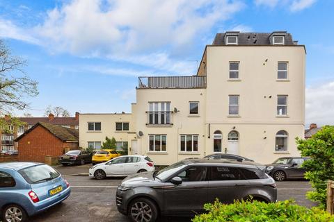 undefined, Maple Road, London, SE20