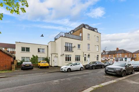 undefined, Maple Road, London, SE20