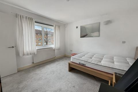 undefined, Maple Road, London, SE20