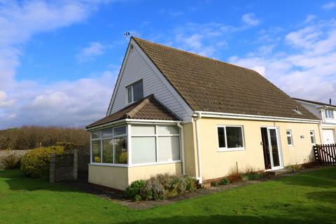 undefined, Faenol Isaf, Tywyn