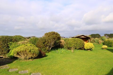 undefined, Faenol Isaf, Tywyn