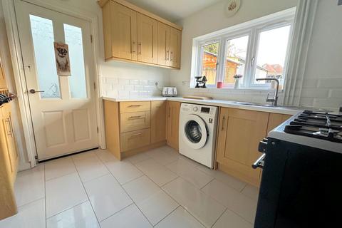3 bedroom semi-detached house for sale, Blakemere Crescent, Portsmouth PO6