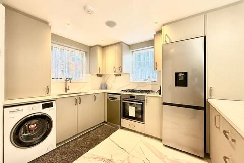 undefined, Felton Close, Luton