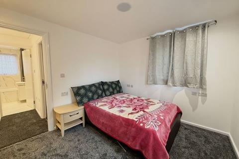 undefined, Felton Close, Luton