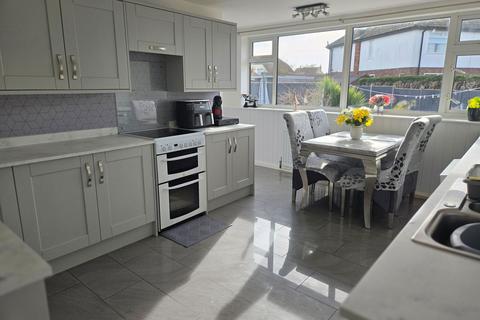 3 bedroom detached bungalow for sale, Elizabeth Drive, Skegness PE24