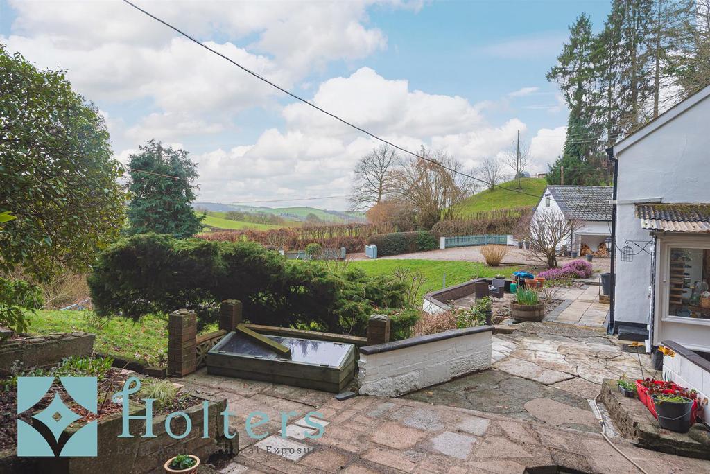 HOLT - Garn Cottage, Llanllwchaiarn-28.jpg