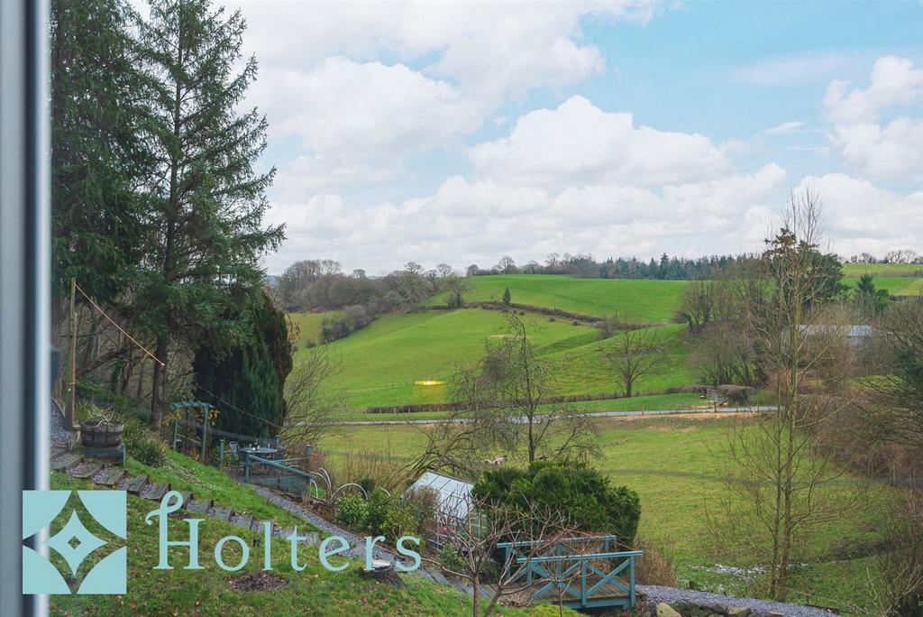 HOLT - Garn Cottage, Llanllwchaiarn-50.jpg