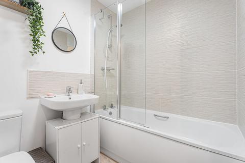 2 bedroom apartment for sale, Santa Cruz Avenue, Newton Leys, Bletchley