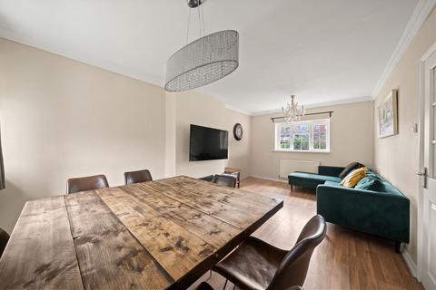 2 bedroom maisonette for sale, Worcester Park Road, Worcester Park