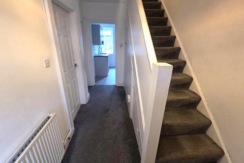 3 bedroom semi-detached house to rent, Dessmuir Road, Cardiff CF24