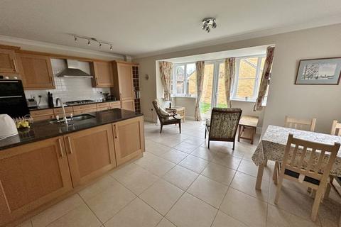 4 bedroom detached house for sale, Orsett Village