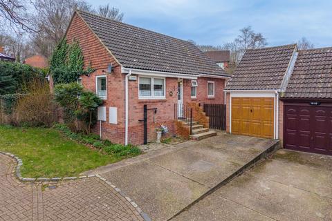 2 bedroom detached house for sale, Hurst Hill, Chatham ME5