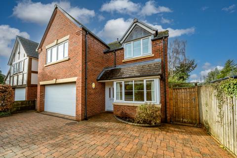 4 bedroom detached house for sale, Russell Road, Kidderminster DY10